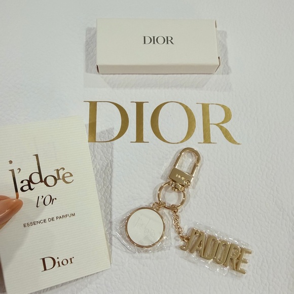 Dior Beauty - VIP gift Accessories - Dior J'adore Gold Keychain & Card Holder Charm